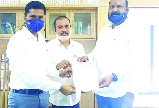 खारघर वसाहतीमध्ये अनाधिकृत फेरीवाल्यांचे बस्तान