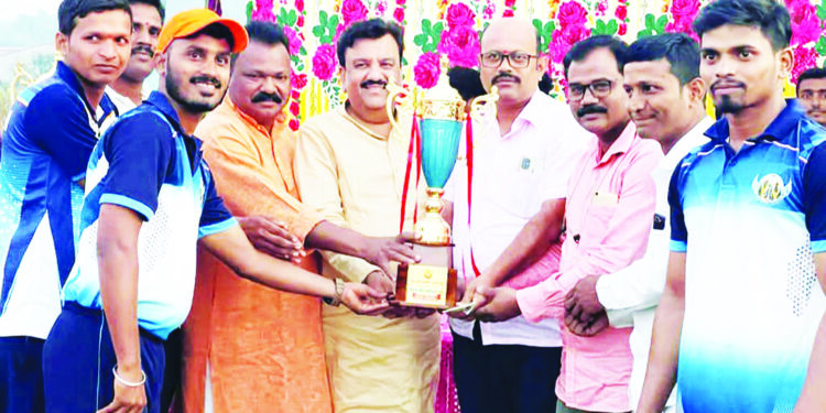 समर्थ सुकेळी धनगरवाडा क्रिकेट स्पर्धा; काळभैरवी कानसई संघ विजेता
