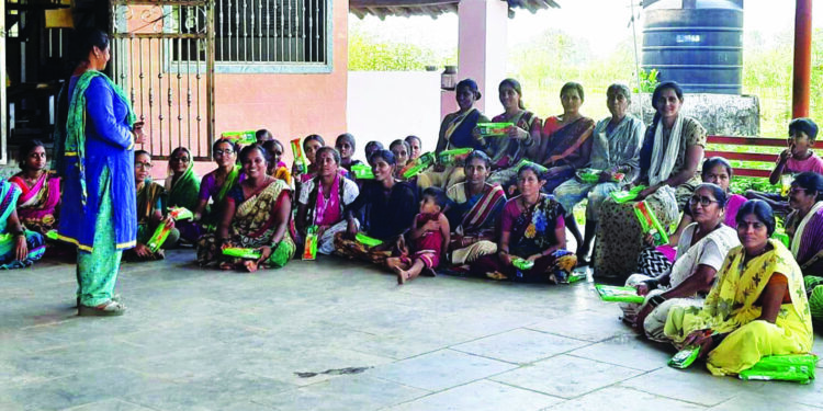 भिवघरमध्ये महिलांसाठी स्वच्छता शिबीर