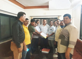 एमआयडीसीच्या विरोधात मोर्चा