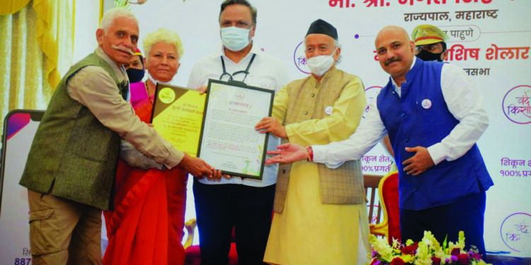 कृषिरत्न शेखर भडसावळे यांना  वंदे मातरम किसान पुरस्कार