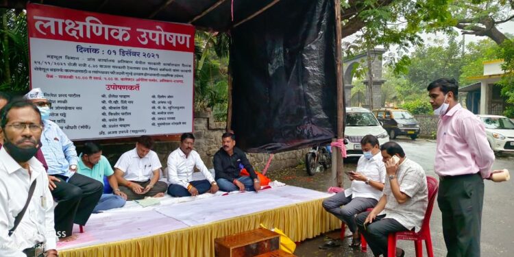 तळीराम कर्मचार्‍यांना बडतर्फ करा