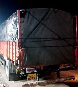 बेकायदेशीर गुटखा पकडला ; 21 लाखांचा मुद्देमाल जप्त 