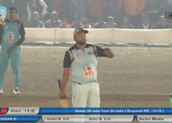 एपीएल लाईव्ह अपडेट : करण इलेव्हन झारखंड विरूद्ध ए थ्री सोगाव ए थ्री सोगाव संघाच्या ५५ धावा; करण इलेव्हनला आता ५६ धावांची गरज