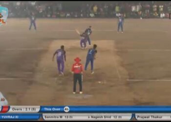 पहिल्याच ओव्हरमध्ये युवराज इलेव्हनच्या सन्मित्र म्हात्रेचे २ षटकार