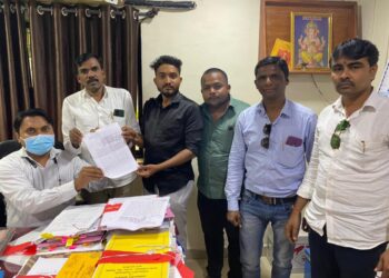 कळंब-पाषाणे रस्त्यासाठी ग्रामस्थ आक्रमक