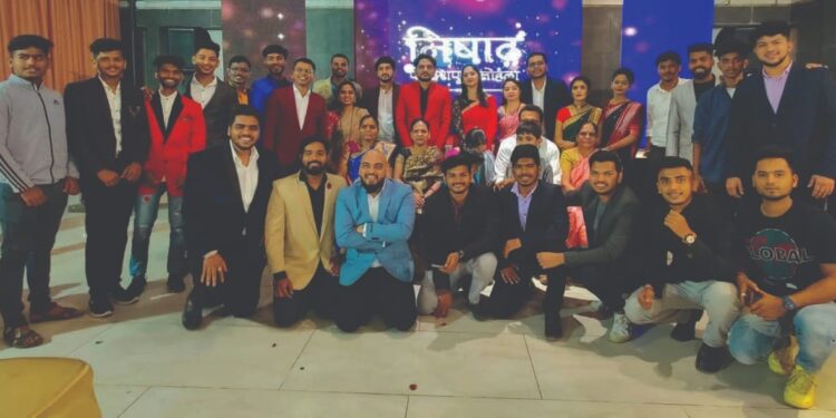 निषादचा 15 वा वर्धापन दिन साजरा