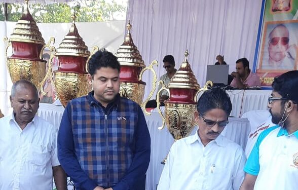 आवास तर्फे भव्य क्रिकेट स्पर्धा