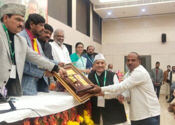 अनंत कार्ले यांना राष्ट्रीय पुरस्काराने सन्मानित