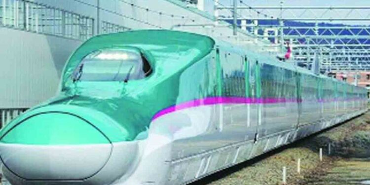 2 लाख 20 हजार झाडांवर कुर्हाड