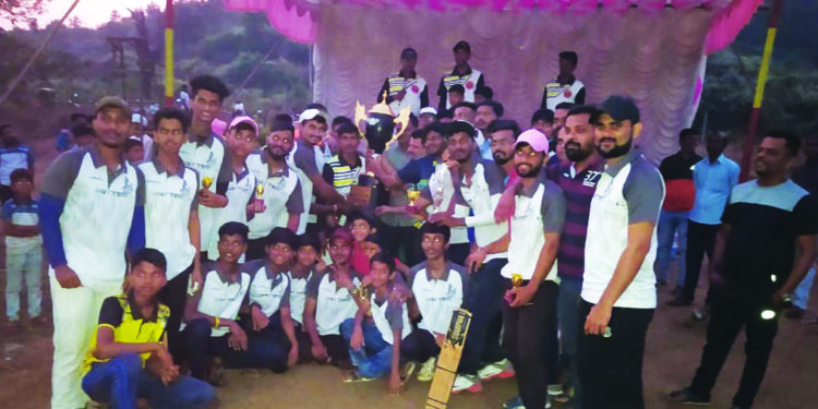 युवकांनी युवा महोत्सवामध्ये सहभागी व्हा – रविंद्र नाईक