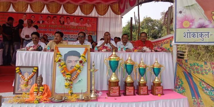 गरुडपाड येथे जिल्हास्तरीय कबड्डी स्पर्धा