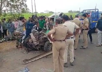 सोलापूर-धुळे महामार्गावर भीषण अपघात; एकाच कुटुंबातील ४ जण जागीच ठार