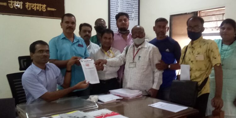 राज्य महामार्गावर बेकायदेशीर कंटेनर यार्ड आणि गोदाम यांचे बस्तान