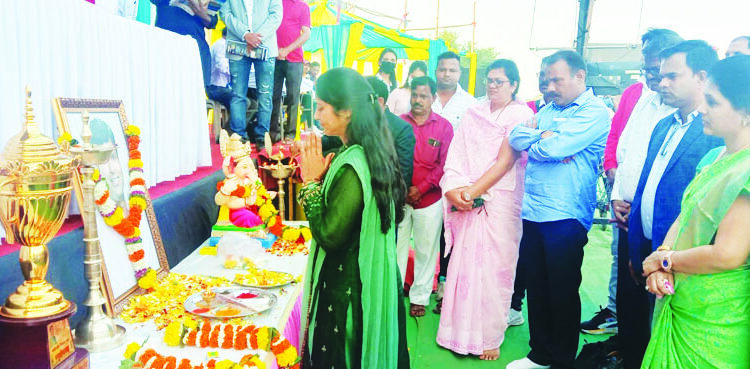 पेण प्रिमिअर लिगचे उत्साहात उद्घाटन