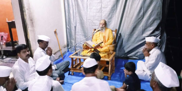 माणसाने असे जगावे की त्याच्या कीर्तीचा सुंगध दरवळत राहिला पाहिजे