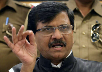 भाजपचे मुंबईप्रेम बेगडी; खा. संजय राऊत