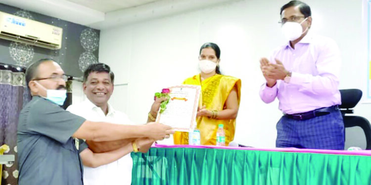 कर्जत तालुक्यातील दहा ग्रामपंचायतींचा रायगड जिल्हा परिषदेकडून सन्मान