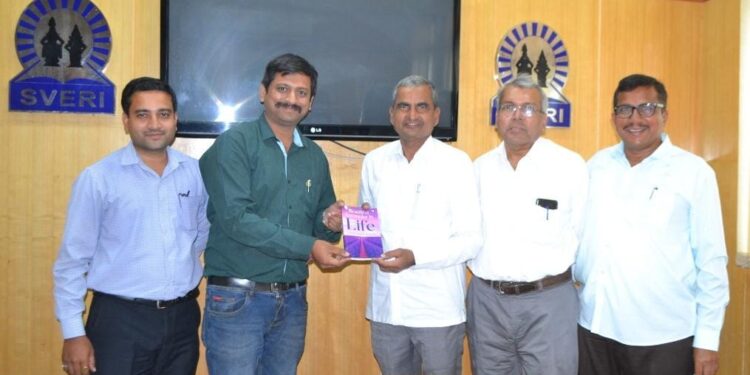 ब्युटीफुल एन्काउंटर इन लाईफ पुस्तकाचे प्रकाशन