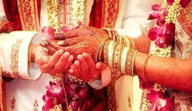 ओमायक्रॉनच सावट अन् देशात महिन्याभरात 25 लाख लग्न