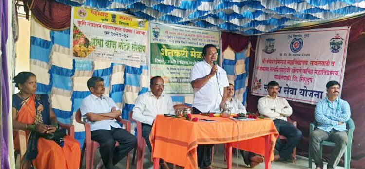 कोकणातील युवकांनी शेतीपूरक व्यवसायांना प्राधान्य द्यावे