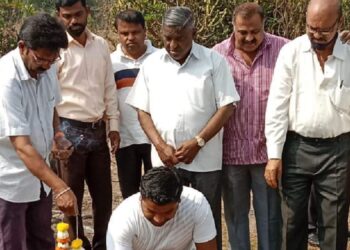 आ.जयंत पाटील यांची वचनपूर्ती; नाभिक समाजाच्या सभागृहाचे भुमिपूजन