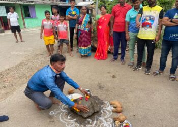 शेकापच्या माध्यमातून धेरंड-शहापूर रस्त्याच्या कामास सुरुवात