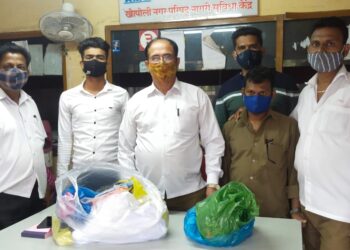 खोपोली नगरपरिषदेतर्फे कारवाईचा बडगा