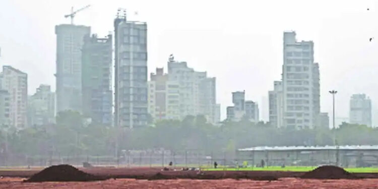 मुंबईवर धूळीकणांचे मळभ