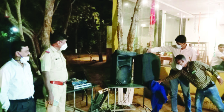 पेगॅसिस लाईफस्टाईल रिसॉर्टवर कर्जत पोलिसांची कारवाई