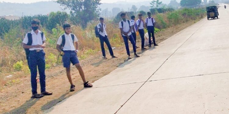 एसटीच्या संपाने जागविली माणुसकी