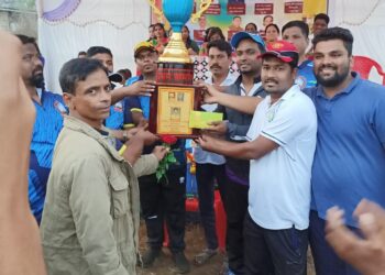 असिफ इलेव्हन पाली संघ ठरला डॉ. बाबासाहेब आंबेडकर क्रिकेट चषकाचा मानकरी