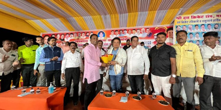 प्रीतम म्हात्रे यांच्या वाढदिवसानिमित्त भाताण येथे क्रिकेट स्पर्धा