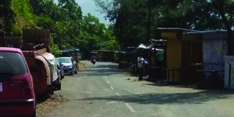 किल्ला बंदीमुळे रायगड व्यावसायिक संकटात