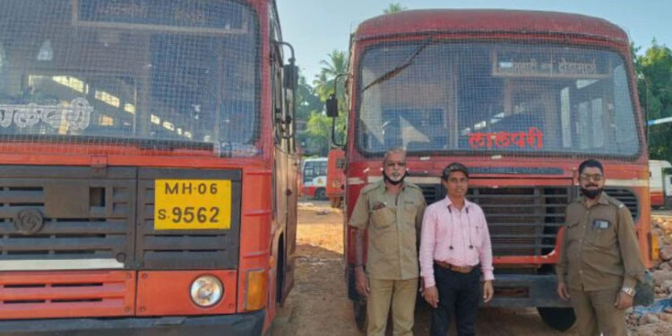 एसटीच्या काचांवर लोखंडी जाळ्या