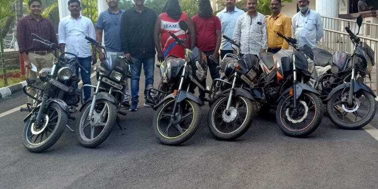 अट्टल गुन्हेगार गजाआड