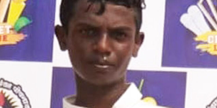 झुंझार पोयनाड आयोजित क्रिकेट स्पर्धेत अमेय पाटीलने झळकावले शतक