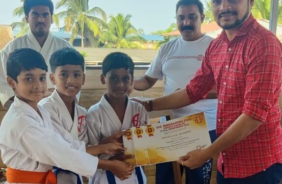 अलिबाग मधील कराटे पटूंचे यश