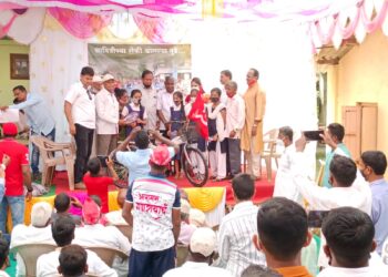 विद्यार्थीनींच्या शिक्षणासाठी शेकाप आग्रही