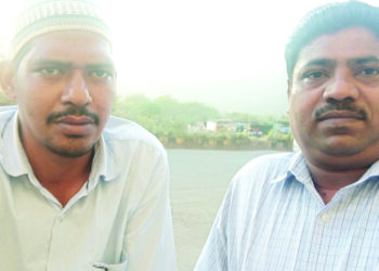 धर्मांध पुढार्‍यांच्या डोळ्यात अंजन