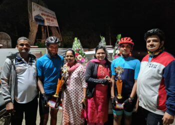 अलिबागमधील सात्विक रायकर आणि अमेय वाजेंनी फुल्ल एव्हरेस्टींगची मोहिम केली फत्ते