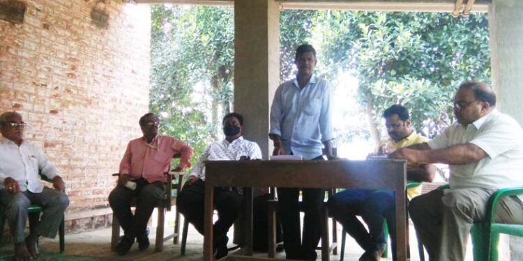 शेतकर्‍यांच्या पाणीप्रश्‍नी अधिकार्‍यांची उदासीनता