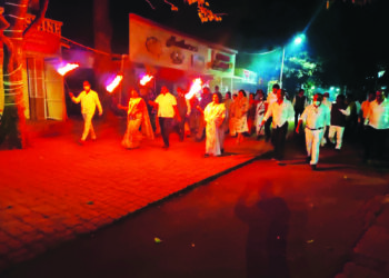 माथेरानमध्ये मशाल मिरवणूक
