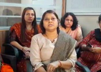 धनलक्ष्मी चेअरमनपदी वैशाली मपारा