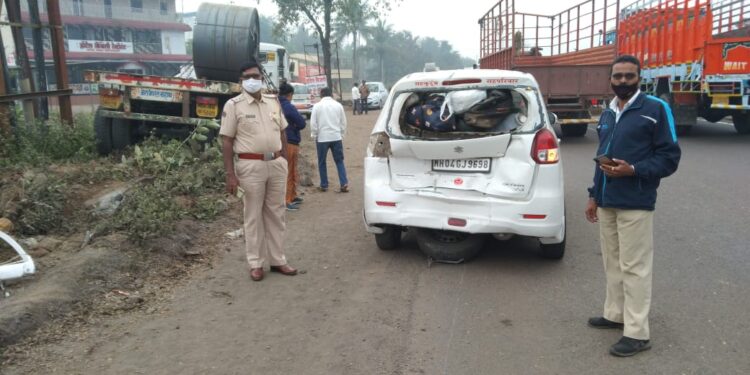 मुंबई-गोवा महामार्गावर भीषण अपघात
