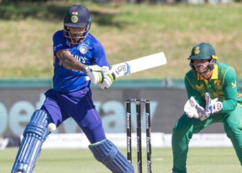 पहिल्या वनडेत मधल्या फळीने घात केला