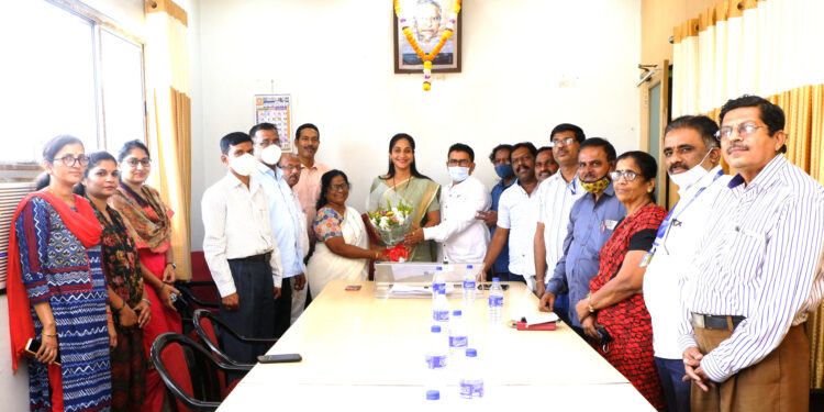 विजया पाटील सेवानिवृत्त