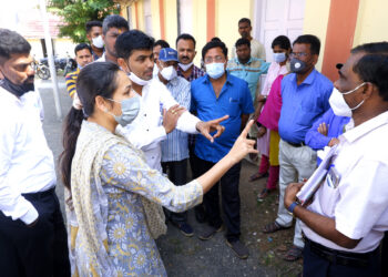 रखडलेल्या अलिबाग-रामराज-रोहा रस्त्यासाठी शेकापचा हल्लाबोल