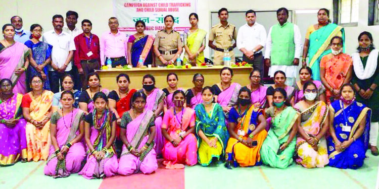 बाल संरक्षण आणि मुलभूत हक्काबाबत जनजागृती