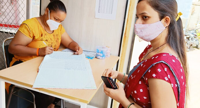 आरोग्य कर्मचारी वेतनावाचून वंचित